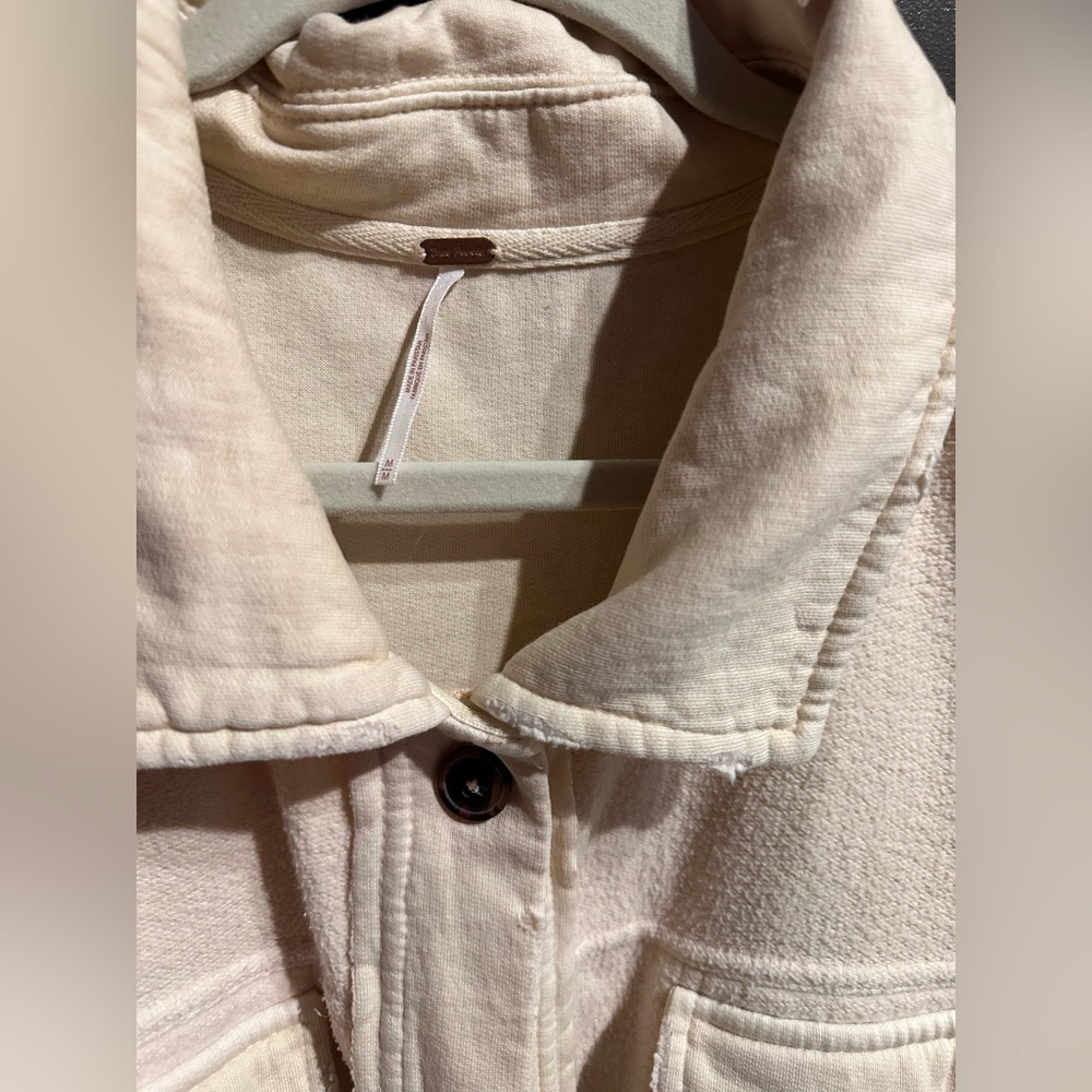 Free People Tan Peach Ruby Utility Shacket Size Medium Oversided Patch Elbows - Picture 4 of 6